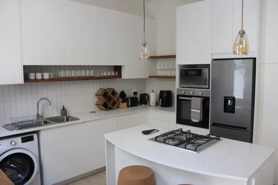 To Let 2 Bedroom Property for Rent in Kalk Bay Western Cape